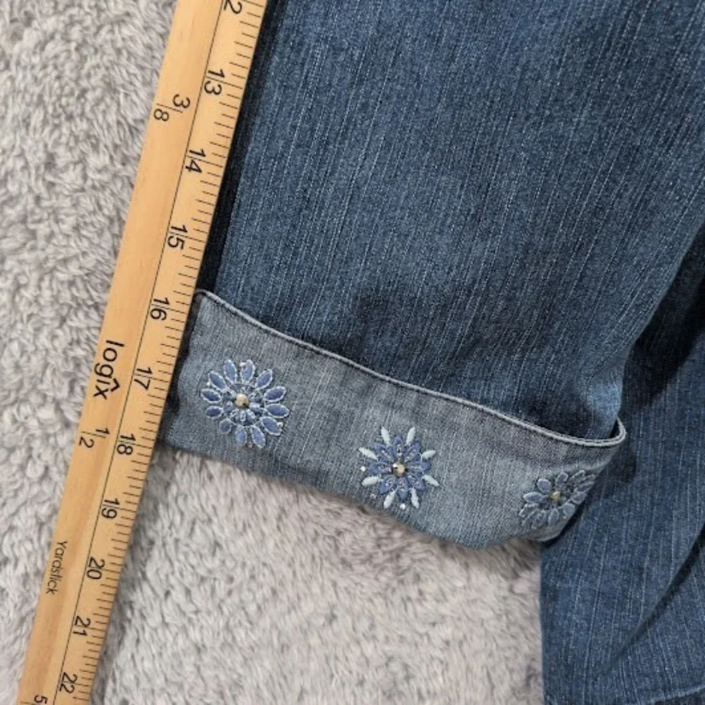 Alfred Dunner Denim Shacket Women's‎ 18 Blue Embroidered 3/4 Sleeve Button Up